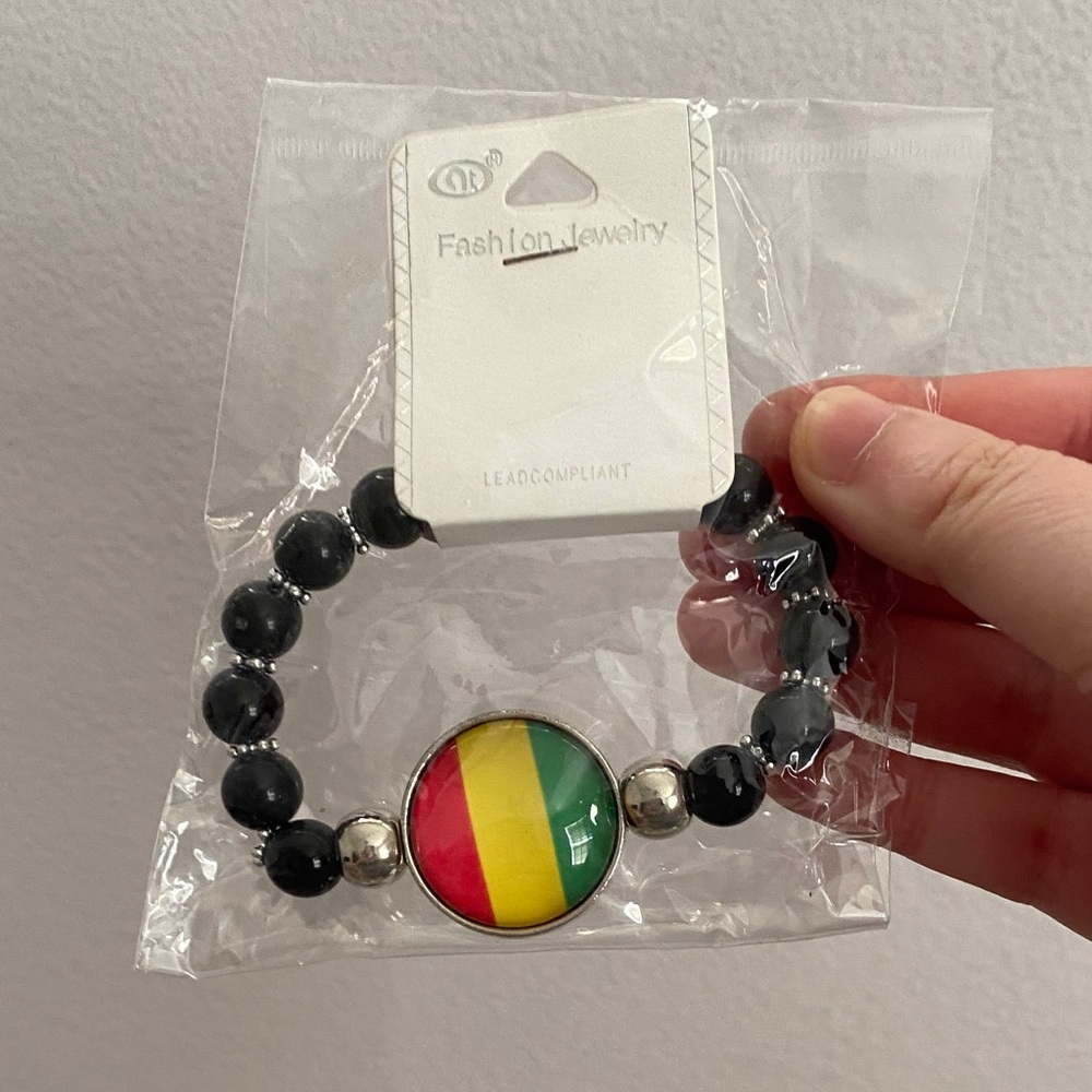 Beaded Bracelet with Red, Yellow & Green Cabochon